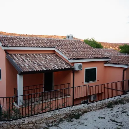 Daire By The Sea - 3200 *