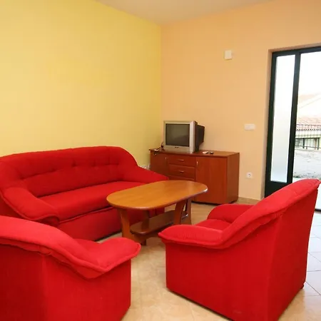 Apartment By The Sea Rogoznica - 3200