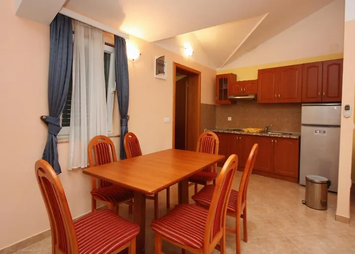 Daire By The Sea - 3200 *